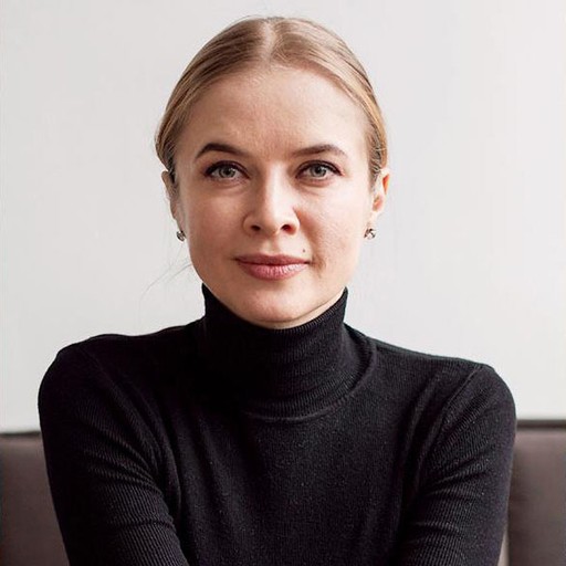 Olivia K., hotel manager